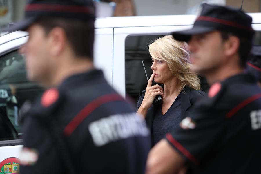 El equipo de 'El silencio de la ciudad blanca' se ha trasladado este lunes a la calle Dato para grabar uno de los momentos clave de la novela