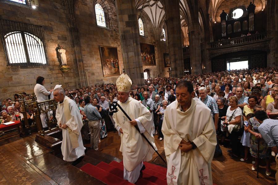 Fotos: Peregrinación hasta Begoña para homenajear a la Amatxu