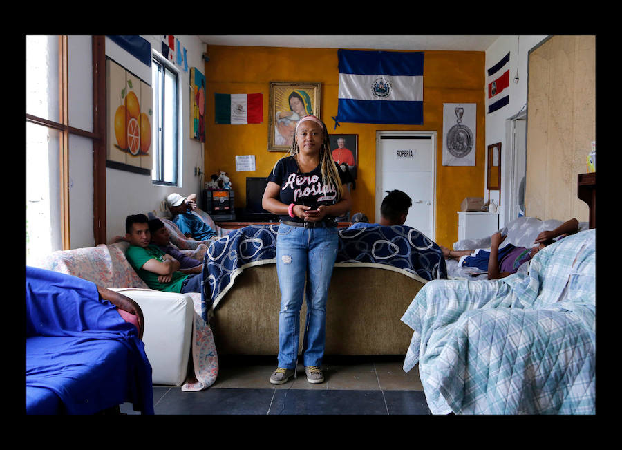 «24 horas con migrantes en México» un ensayo fotográfico de 47 imágenes, tomadas el 10 de agosto de 2018 presentando a los migrantes en búsqueda de su «sueño americano» arriesgando sus vidas a través del territorio mexicano - Desde la frontera sur con Guatemala hasta la frontera norte con Estados Unidos.