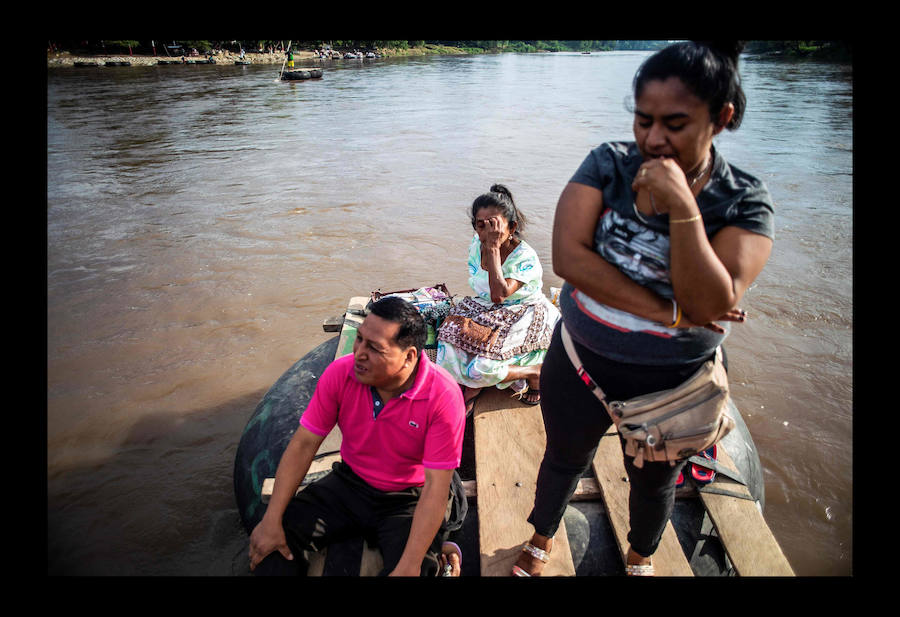 «24 horas con migrantes en México» un ensayo fotográfico de 47 imágenes, tomadas el 10 de agosto de 2018 presentando a los migrantes en búsqueda de su «sueño americano» arriesgando sus vidas a través del territorio mexicano - Desde la frontera sur con Guatemala hasta la frontera norte con Estados Unidos.
