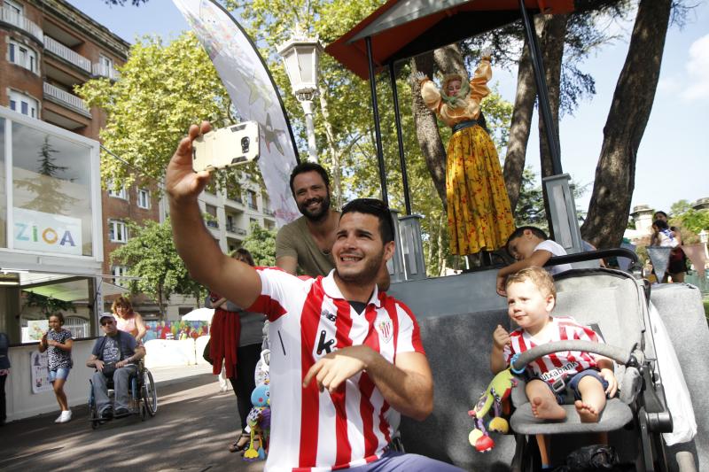 Fotos: Los más pequeños disfrutan del txikigune de la Aste Nagusia