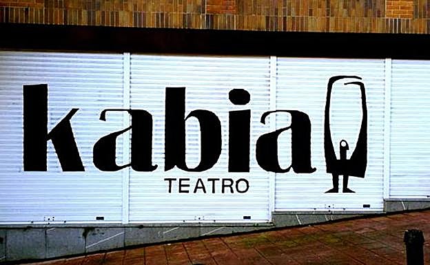 Kabia antzerki konpainiak, arte eszenikoen hiriburura egingo du bidaia