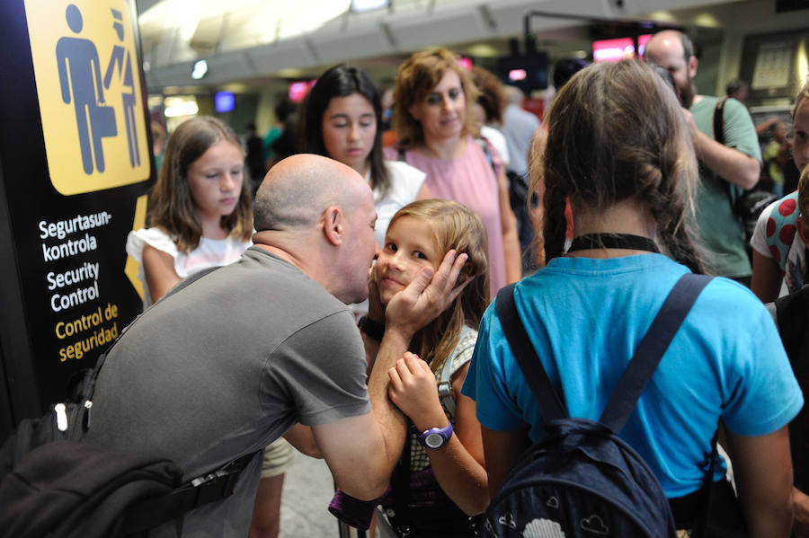 Los niños de Chernobil Elkartea regresan a su casa tras pasar un verano acogidos por familias vascas