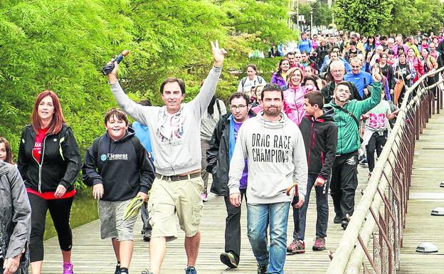 La marcha Green por Salburua es asequible para todas las edades. 