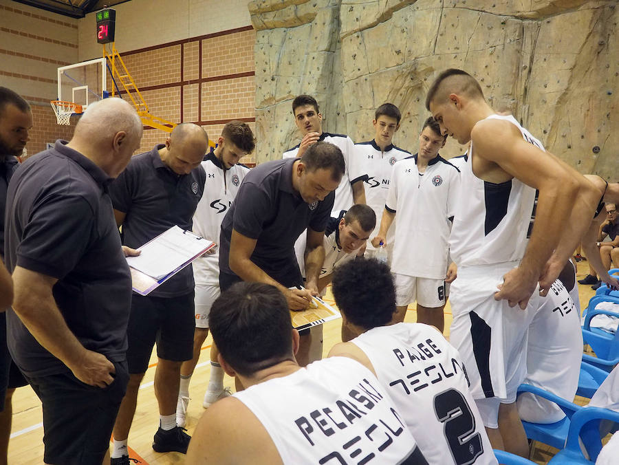 Fotos: Amistoso Baskonia - Partizan