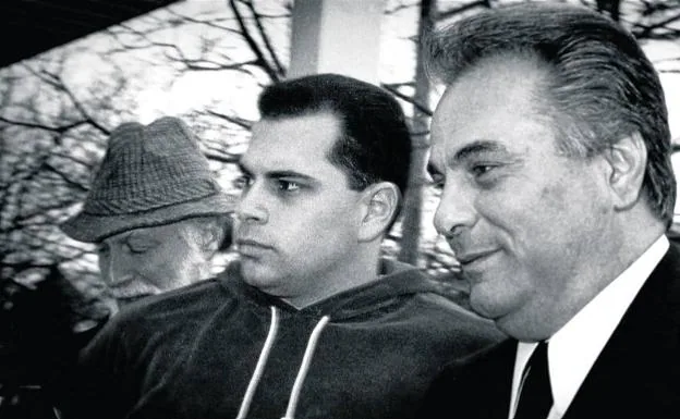 John Gotti Jr. y su padre, John Gotti.