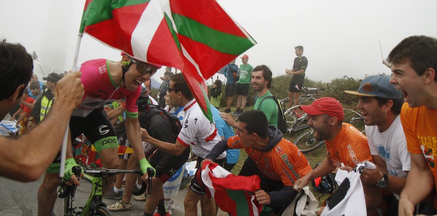 Michael Woods gana en el Oiz, que ha dejado imágenes de los ciclistas con las fuerzas al límite 