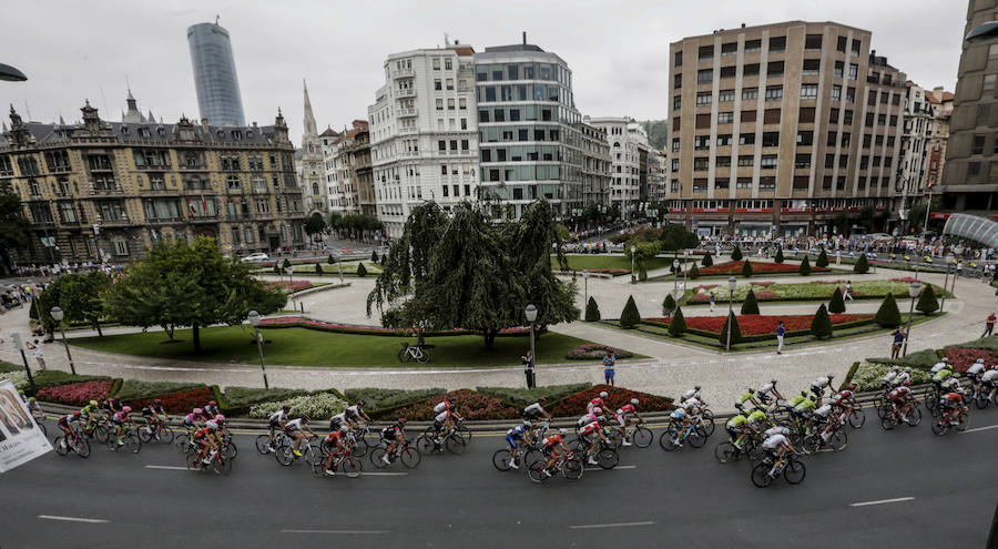 Fotos: Las mejores fotos de la etapa de la Vuelta entre Getxo y Oiz