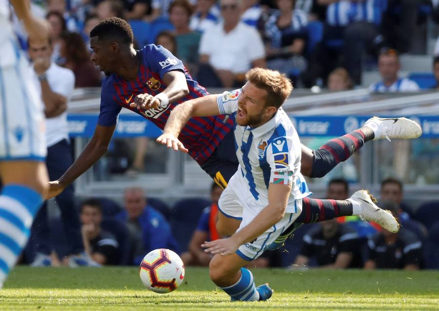 El conjunto azulgrana se llevó los tres puntos en Anoeta, tras un partido en el que la Real Sociedad comenzó adelantándose pero en el que el Barcelona se impuso gracias a los goles de Luis Suárez y Dembélé