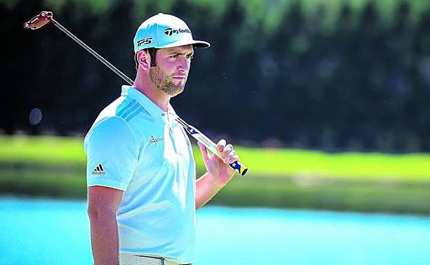Jon Rahm, concentrado en un partido de esta semana en Atlanta. 