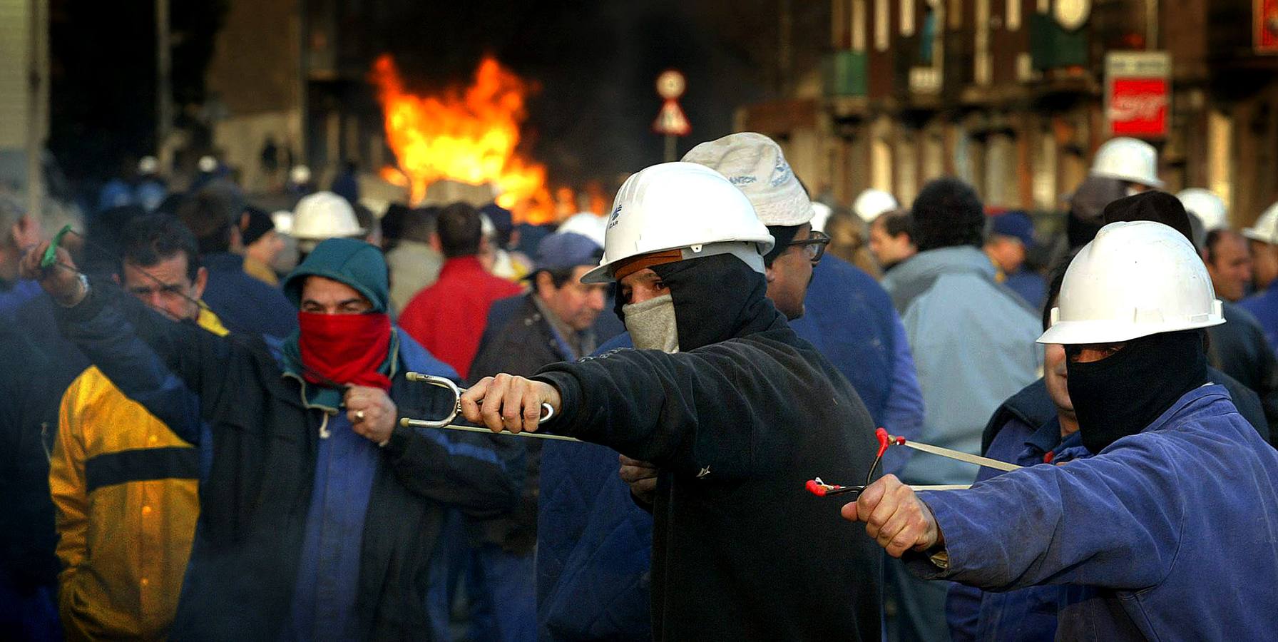 Protesta de los trabajadores de La Naval en 2004.