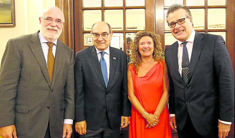 Jesús Loza, Jon Darpón, Gotzone Sagardui e Iñaki Madariaga. 