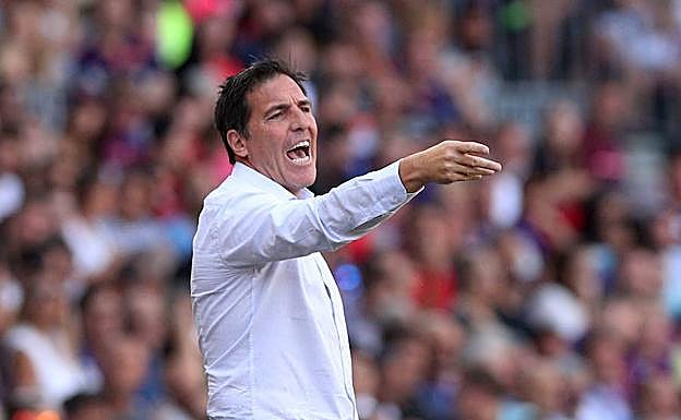 El entrenador rojiblanco apuesta por aportar «imaginación e inspiración» al juego.