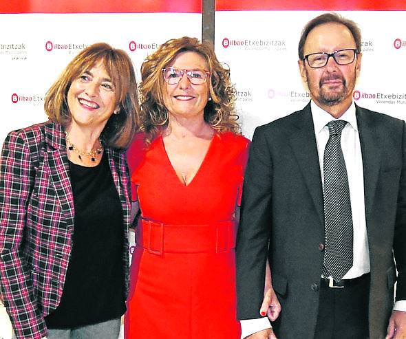 Julia Madrazo, Gotzone Sagardui y Pedro Jáuregui.