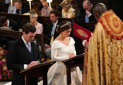 Imagen secundaria 1 - Eugenia de York y Jack Brooksbank se dan el «sí, quiero»