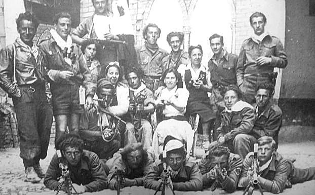 Grupo de combatientes en la Operación Tómbola.