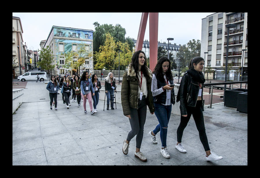 Alrededor de 150 universitarios participan en Gazte Up en una jornada dedicada a difundir pautas e iniciativas para encontrar trabajo
