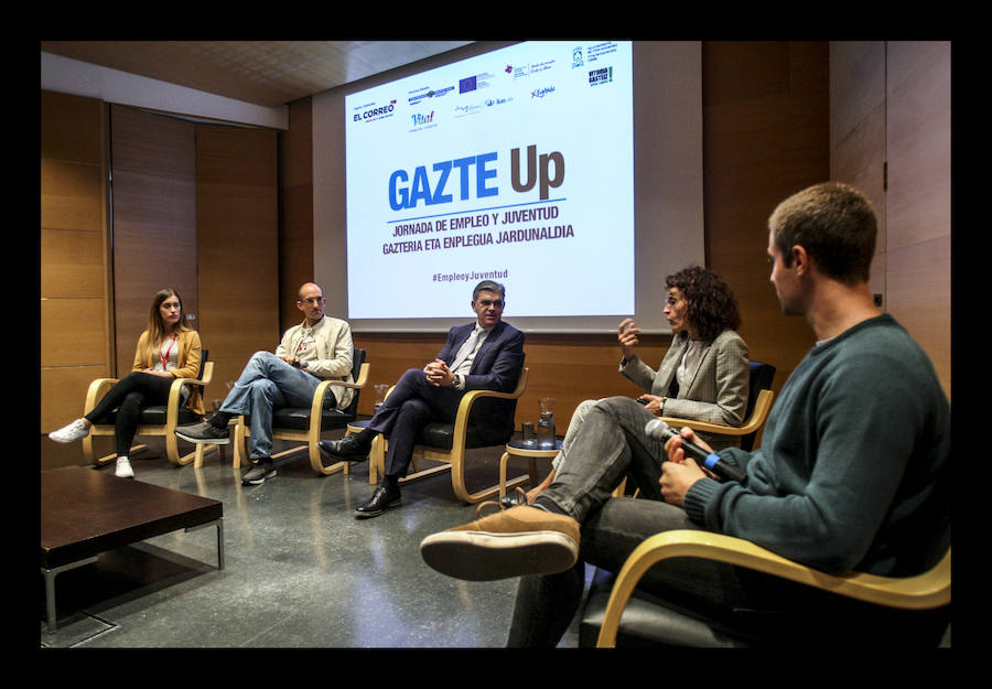 Alrededor de 150 universitarios participan en Gazte Up en una jornada dedicada a difundir pautas e iniciativas para encontrar trabajo