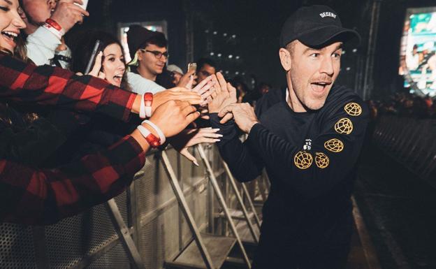 James Van Der Beek, en el papel de Diplo.