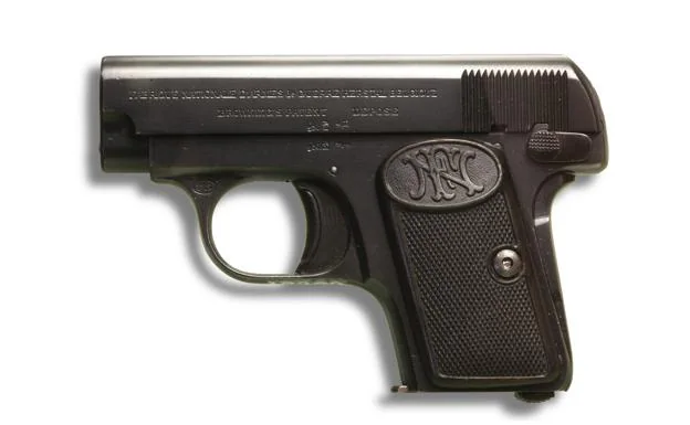 Pistola Browning original de 1906, perteneció al general suizo Henri Guisan. 