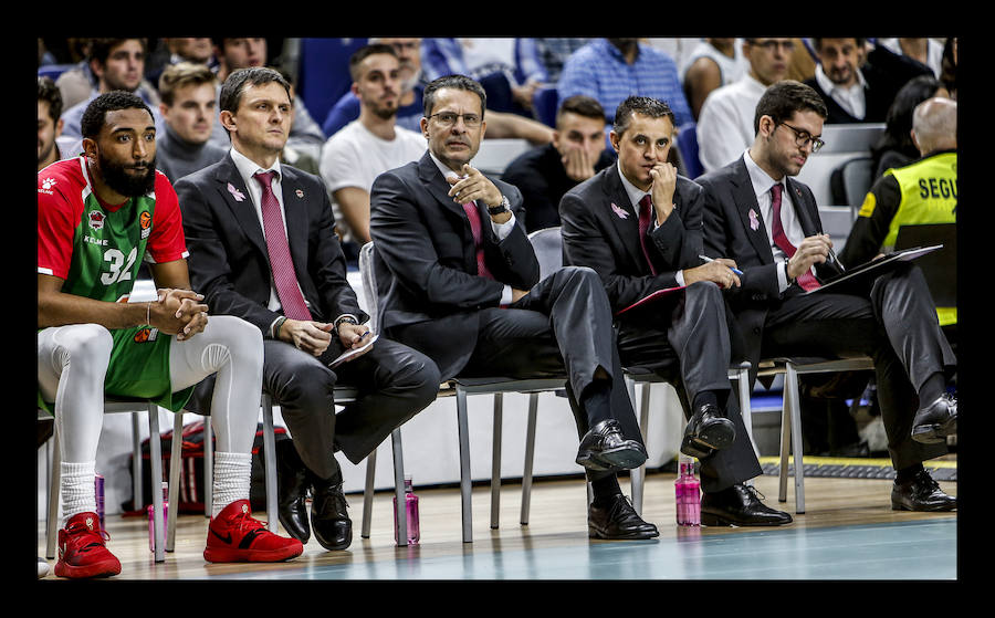 Las mejores fotografías del patido entre el Real Madrid y el Baskonia correspondiente a la tercera jornada de la Euroliga.