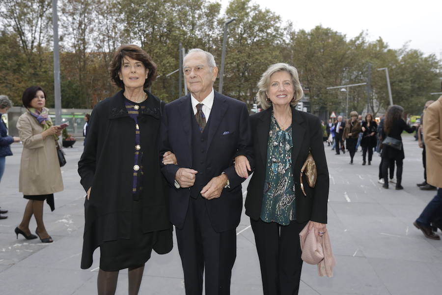 Lourdes Lecue, Vicente Larrea y Cristina Nicolás. 