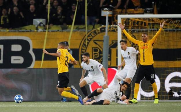 El penalti de Parejo que supuso el empate del Young Boys. 