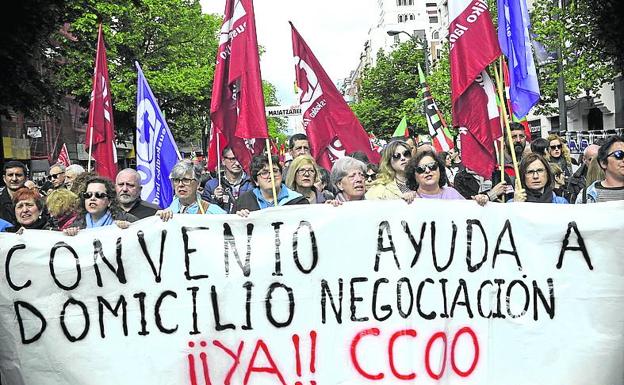 Manifestación en Bilbao a favor de un convenio en el sector. 