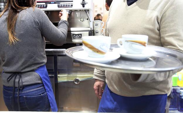 Detenidos tres hosteleros vizcaínos por contratar a inmigrantes irregulares