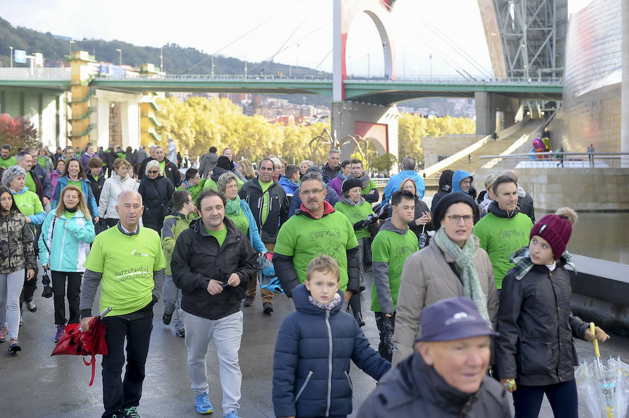 La marcha ha recorriido un trazado de seis kilómetros y medio 