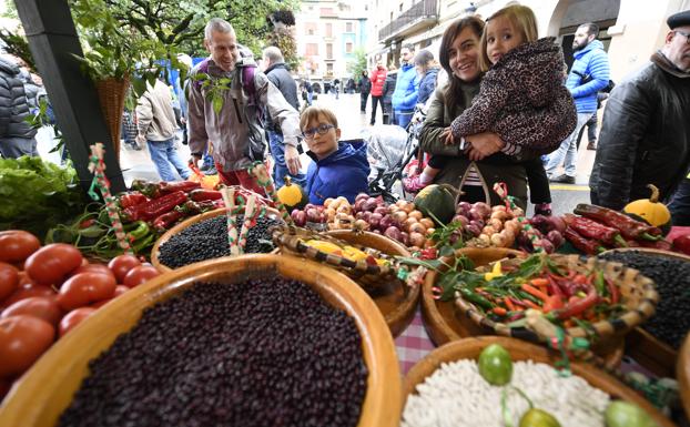 Las alubias cuestan entre 13 y 15 euros el kilo. 