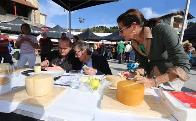 La feria del queso de Trucíos cita mañana a una treintena de productores