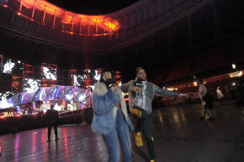 La banda, que actúa este sábado en el estadio del Athletic, realiza su primera toma de contacto con el escenario en el que también actuarán Muse y Berri Txarrak