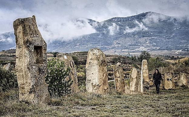 Cementerio ateo Ibaola Harriak, en Villabuena