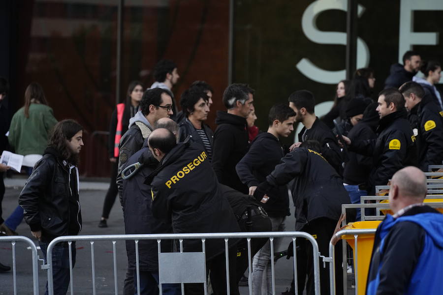 Fotos: Gran dispositivo de seguridad en San Mamés para los conciertos de la MTV