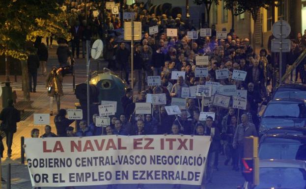 La cabeza de la manifestación de este jueves en apoyo a los trabajadores de La Naval.