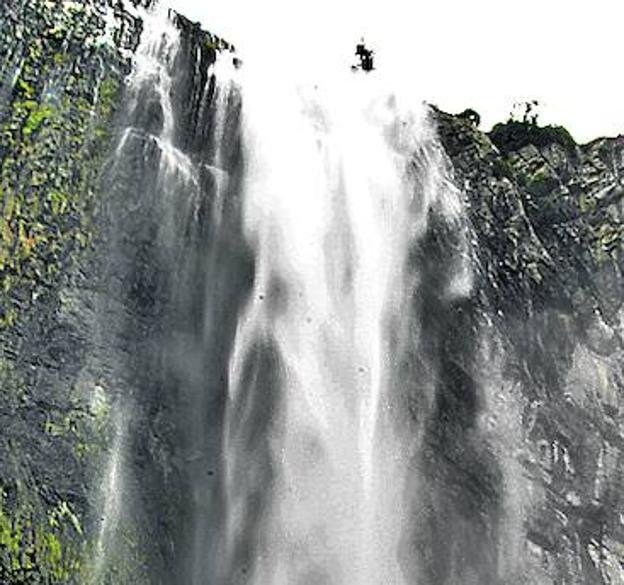 Nacimiento del río Asón.