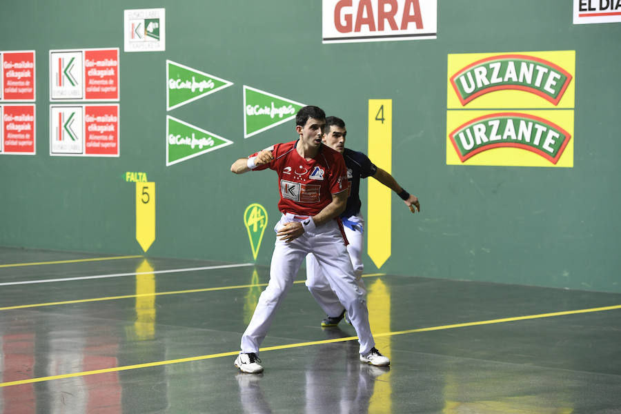 Jokin Altuna y Joseba Ezkurdia se han medido en un partido muy disputado que ha ganado el navarro.