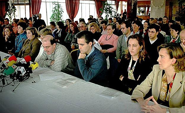 Rueda de prensa en la que un centenar de familiares de víctimas de ETA anunciaron el nacimiento de Covite. 