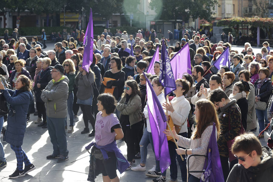 Mujeres marchan desde Portugalete a Bilbao para reivindicar medidas para atajar la lacra de la violencia machista