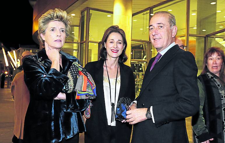 Pussy Von Heeren, Teresa Icaza y Guillermo O’Shea. 