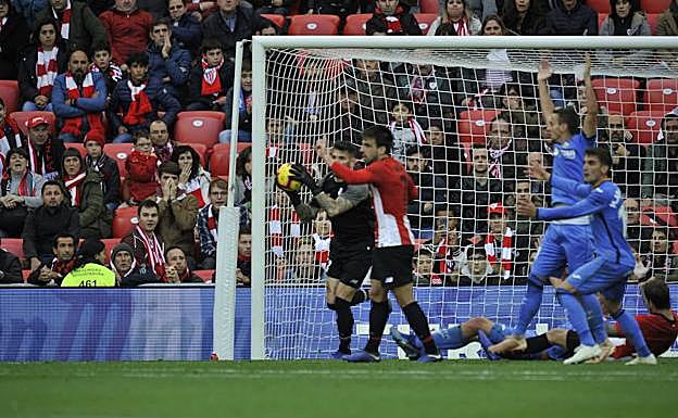 Iago Herrerín, durante el partido de este domingo.