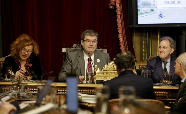 El alcalde, durante un momento del pleno. 