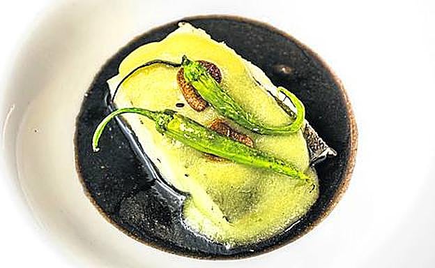 Sobre estas líneas, el bacalao zuribeltz.