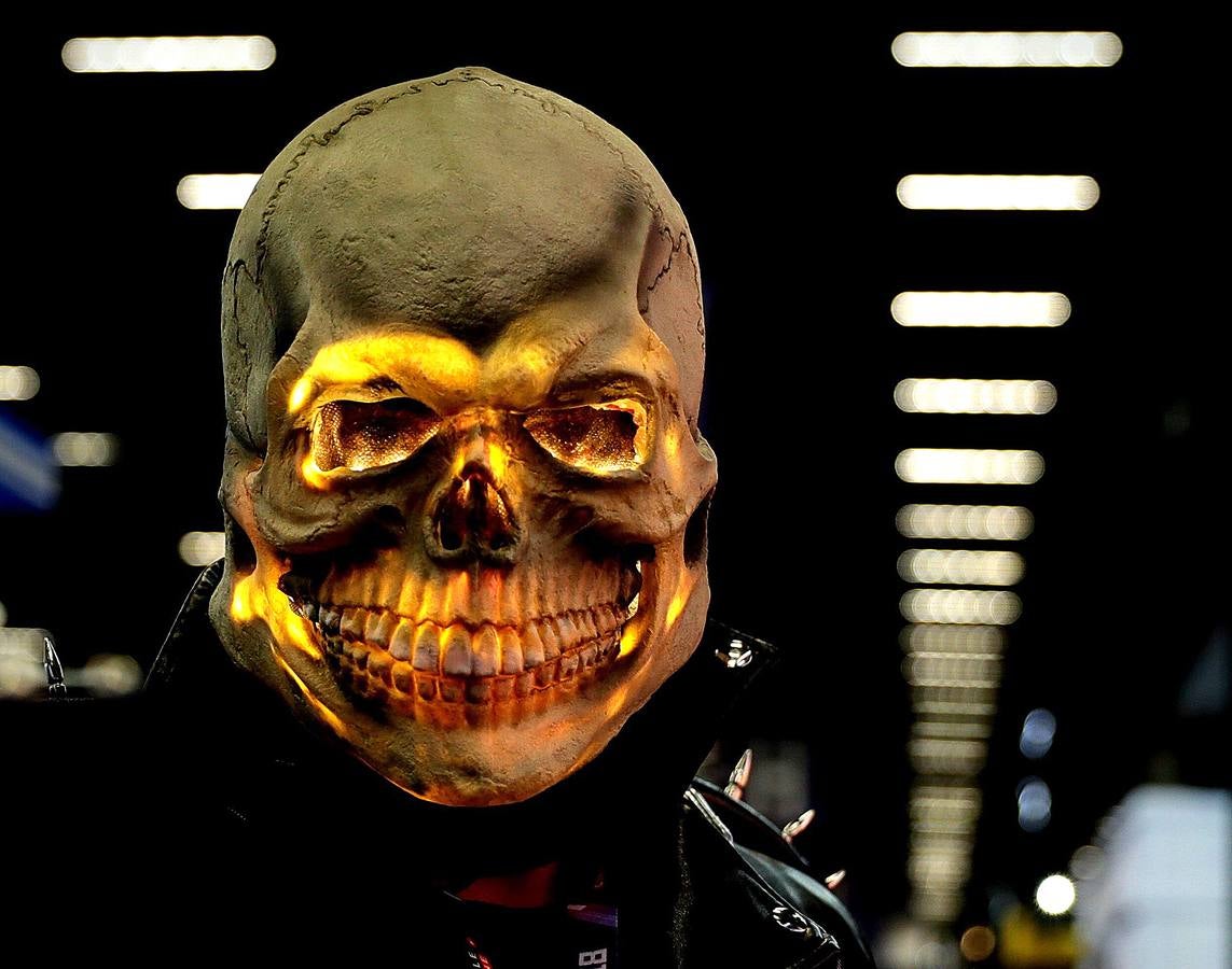 El 'Comic Con Experience 2018' es un festival de entretenimiento que atrae a cientos de miles de fanáticos de los superhéroes del cómic. Este año se ha celebrado en Sao Paulo, Brasil, y además de videojuegos y preestrenos de películas y series, los visitantes han tenido la oportunidad de celebrar el 25 aniversario de 'Power Rangers' y el 80 de 'Superman'. El evento, que ha atraído a más de 250.000 personas, es el más importante de su tipo en todo el hemisferio sur.