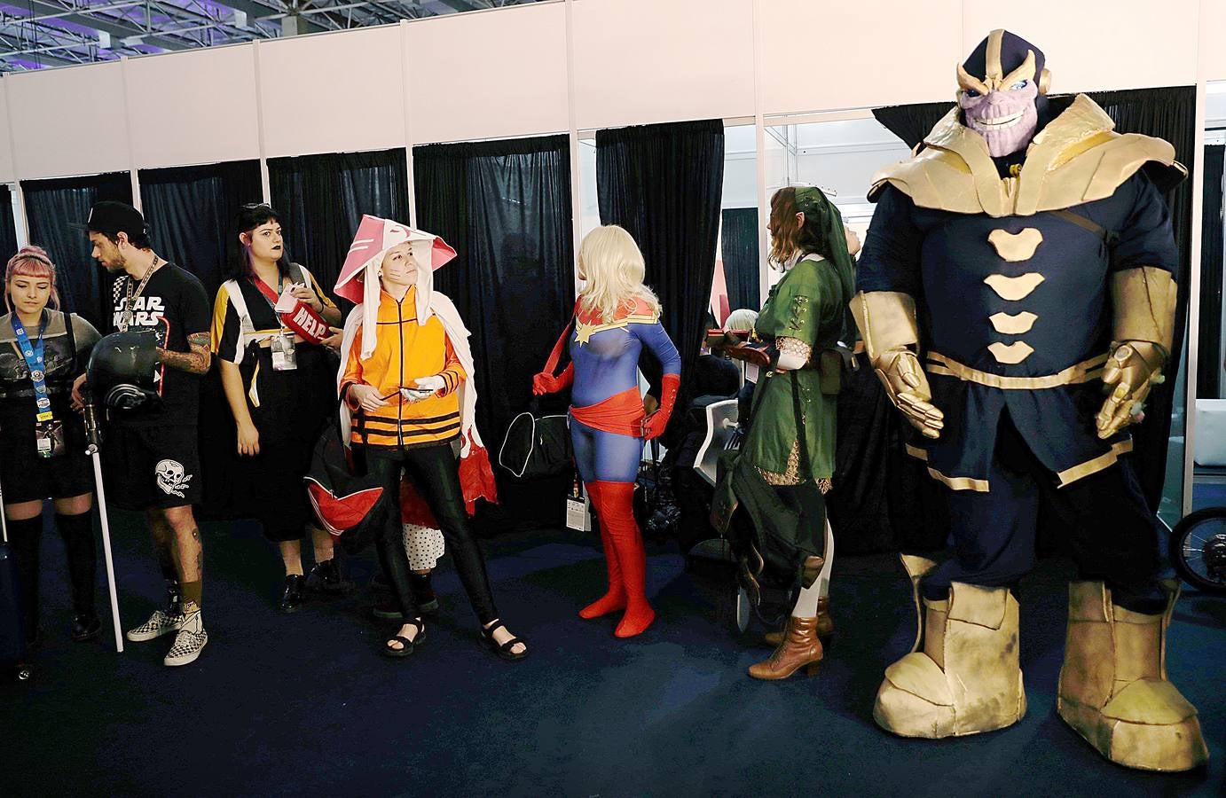 El 'Comic Con Experience 2018' es un festival de entretenimiento que atrae a cientos de miles de fanáticos de los superhéroes del cómic. Este año se ha celebrado en Sao Paulo, Brasil, y además de videojuegos y preestrenos de películas y series, los visitantes han tenido la oportunidad de celebrar el 25 aniversario de 'Power Rangers' y el 80 de 'Superman'. El evento, que ha atraído a más de 250.000 personas, es el más importante de su tipo en todo el hemisferio sur.