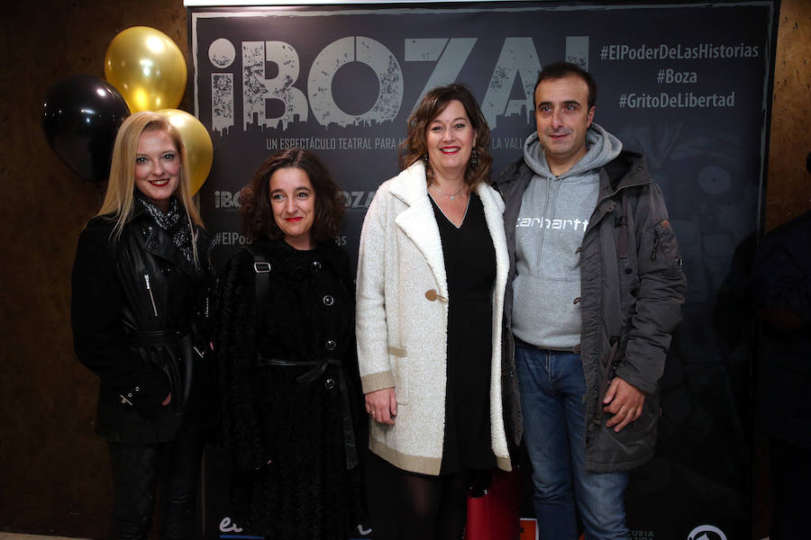 Begoña Aranzeta, Meritxel González Intxausti, Alicia Neff y Javier Medina. 