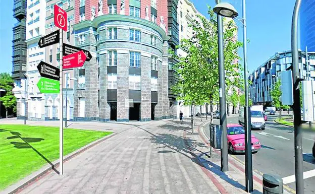 Recreación de uno de los postes en la Plaza Euskadi.