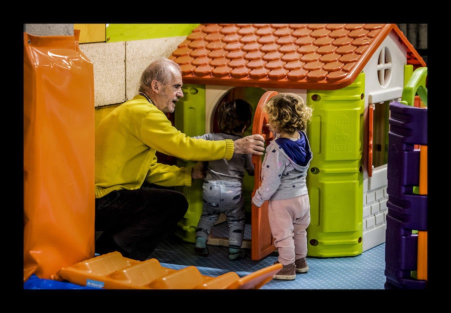 Fotos: Así es el Parque Infantil de Navidad (PIN) de Vitoria, que vuelve a Hegoalde