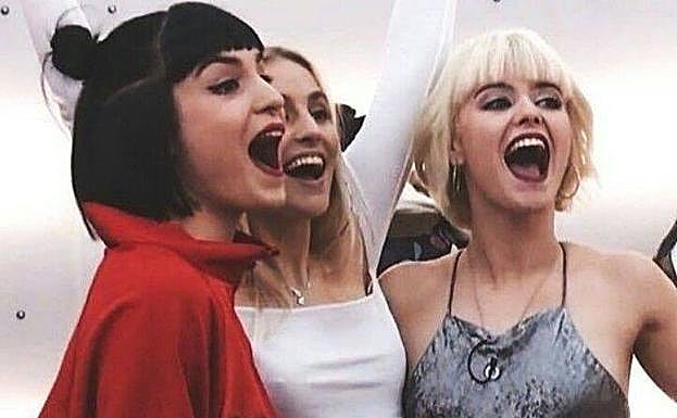 Las triunfitas Natalia, María y Alba Reche.